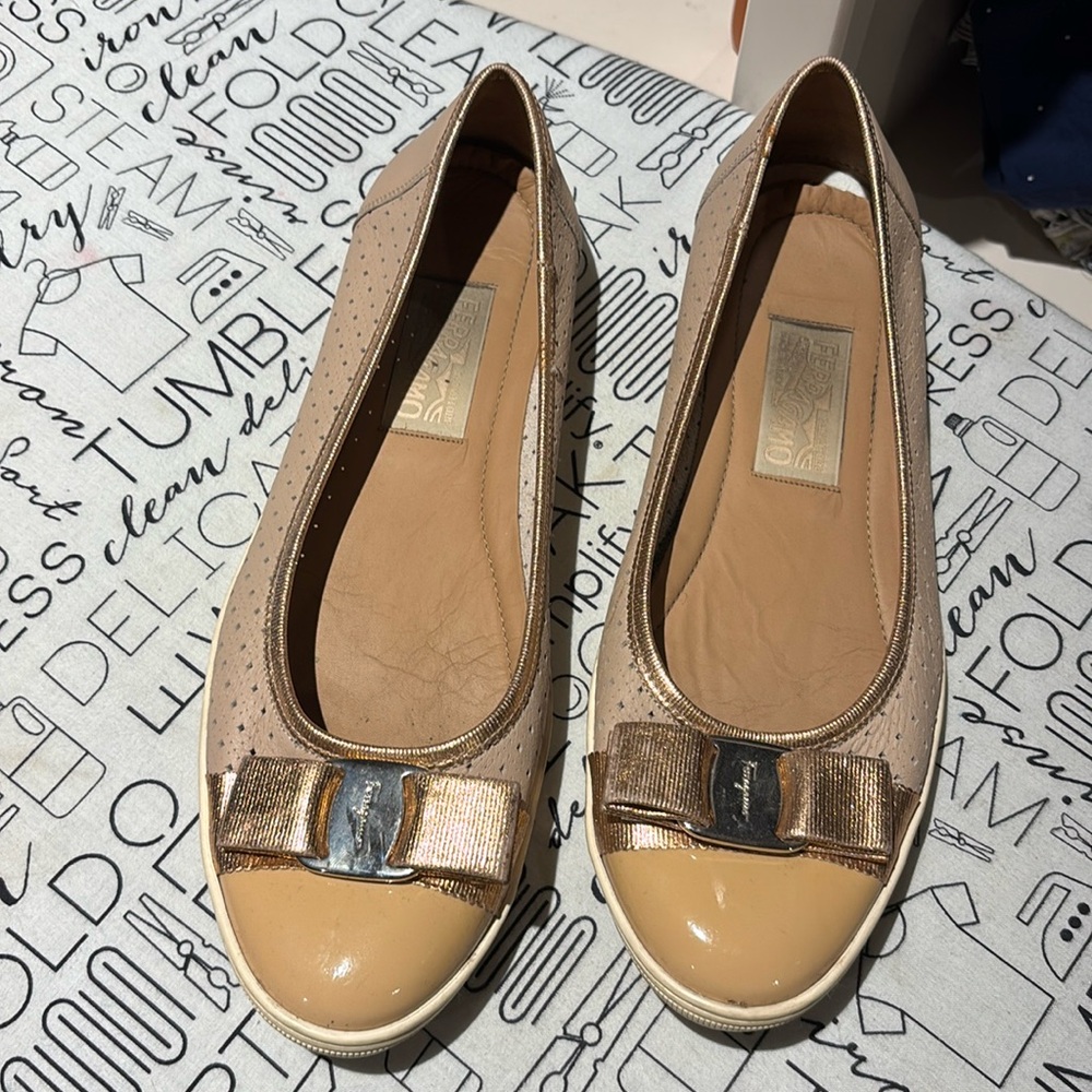 Salvatore Ferragamo Ballet Flats, in great condition!
